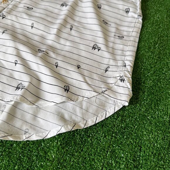Jane + Delancey Button Up Bird on a Wire Pattern Lightweight White Blouse Size M - Picture 3 of 13